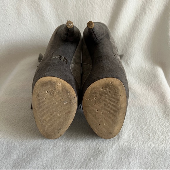 Colin Stuart for Victoria’s Secret Suede Platform Stiletto Booties - Picture 13 of 15